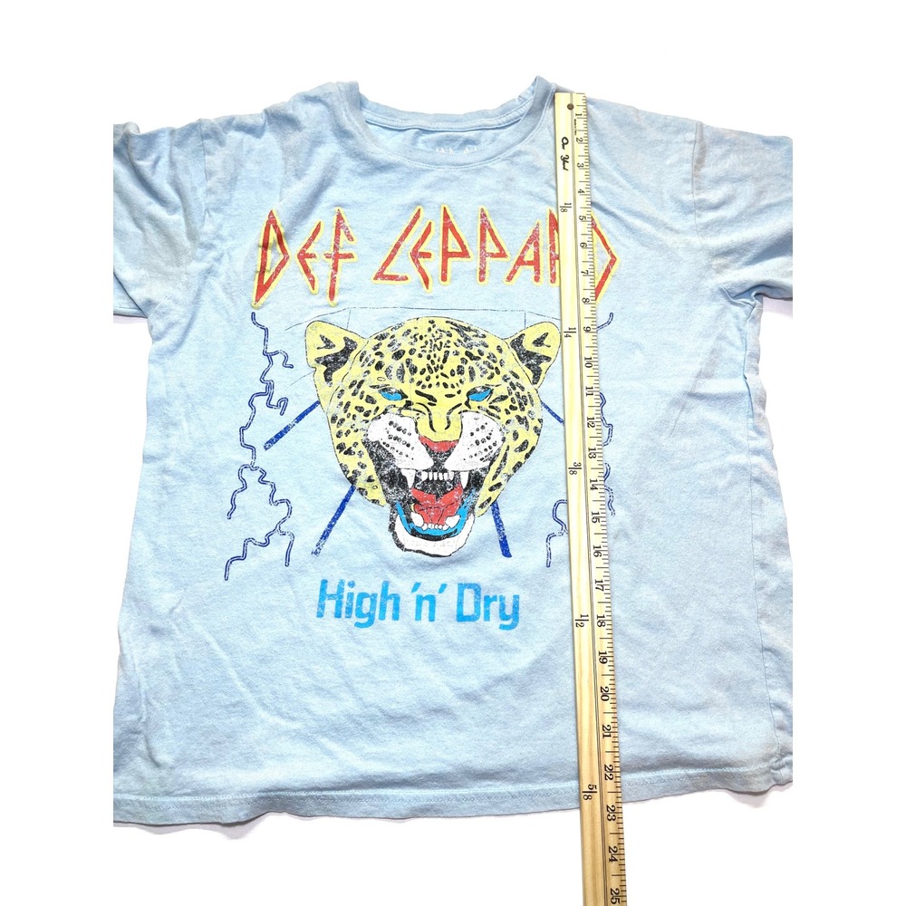 Def Leppard High n Dry Graphic T Shirt Light Blue Rock n Roll Medium 0335 - Picture 5 of 7